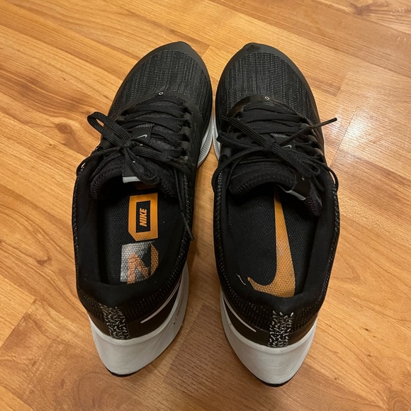 Men’s Nike Running Shoes - Picture 13 of 16